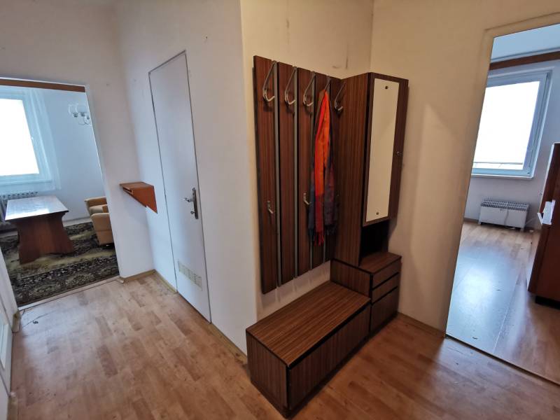 Rent Three bedroom apartment, Three bedroom apartment, Gregorovej, Bra