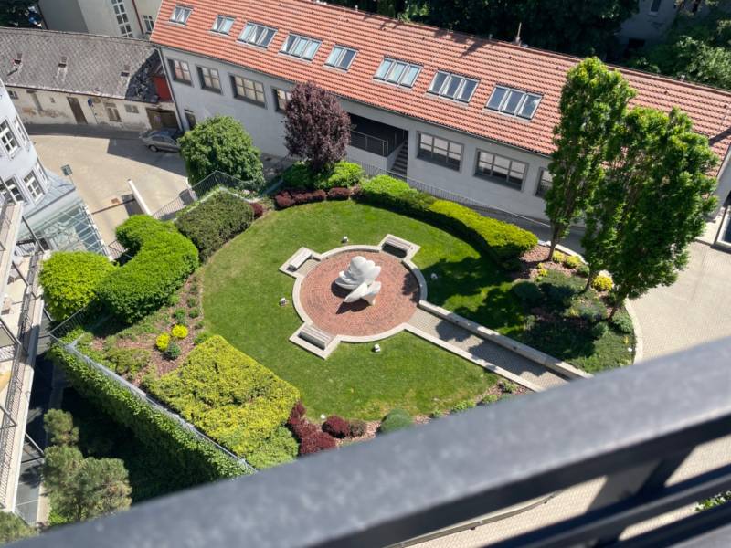Rent Four+ bedroom apartment, Four+ bedroom apartment, Hlboká cesta, B