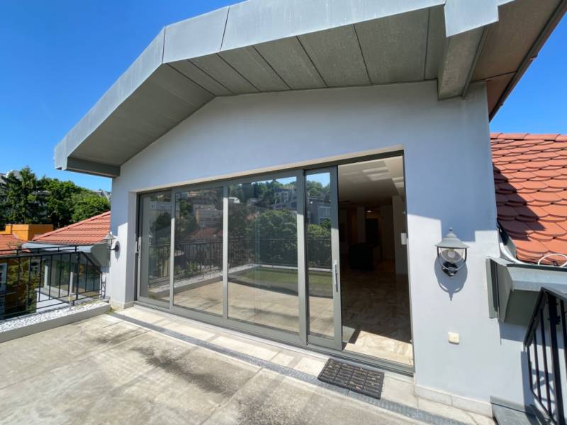Rent Four+ bedroom apartment, Four+ bedroom apartment, Hlboká cesta, B