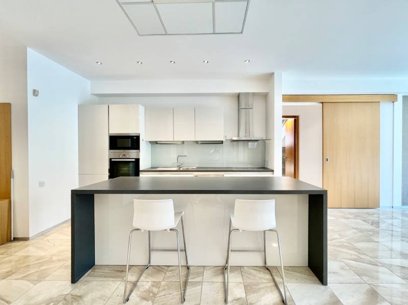 Rent Four+ bedroom apartment, Four+ bedroom apartment, Hlboká cesta, B