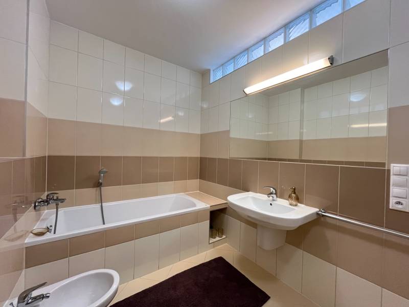 Rent Two bedroom apartment, Two bedroom apartment, Námestie svätého Fr
