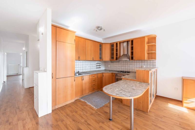 Sale Two bedroom apartment, Two bedroom apartment, Arménska, Bratislav