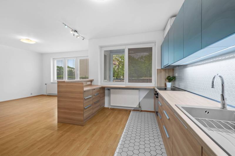 Spacious Modern Apartment with Parking in Bratislava-Ružinov