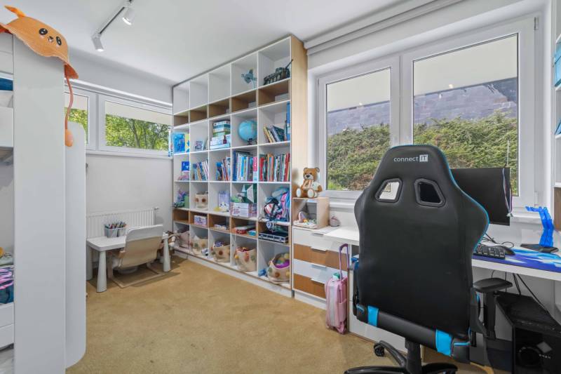 Spacious 4-Room Apartment with Terrace in Prestigious Koliba