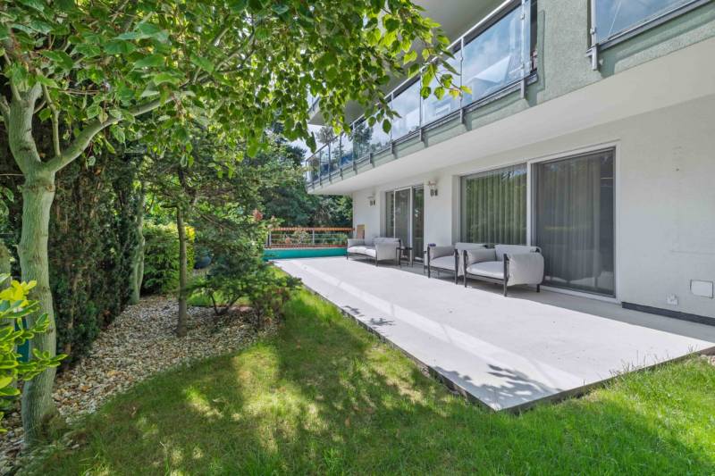 Spacious 4-Room Apartment with Terrace in Prestigious Koliba
