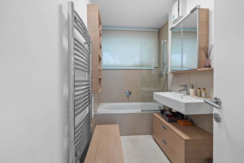Spacious 4-Room Apartment with Terrace in Prestigious Koliba