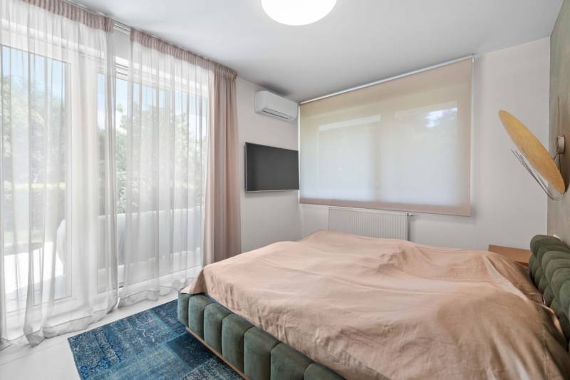 Spacious 4-Room Apartment with Terrace in Prestigious Koliba