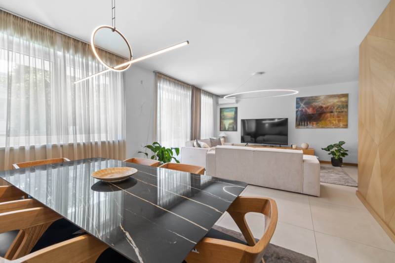 Spacious 4-Room Apartment with Terrace in Prestigious Koliba