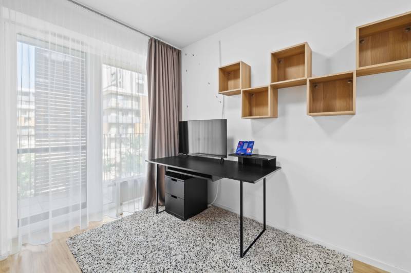 Spacious 4-Room Apartment with Terrace in SLNEČNICE, Bratislava