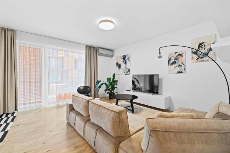 Spacious 4-Room Apartment with Terrace in SLNEČNICE, Bratislava