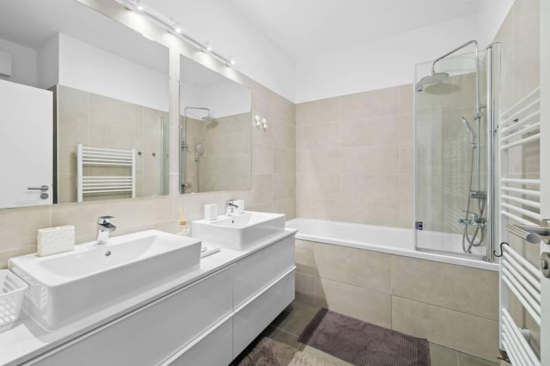 Spacious 4-Room Apartment with Terrace in SLNEČNICE, Bratislava