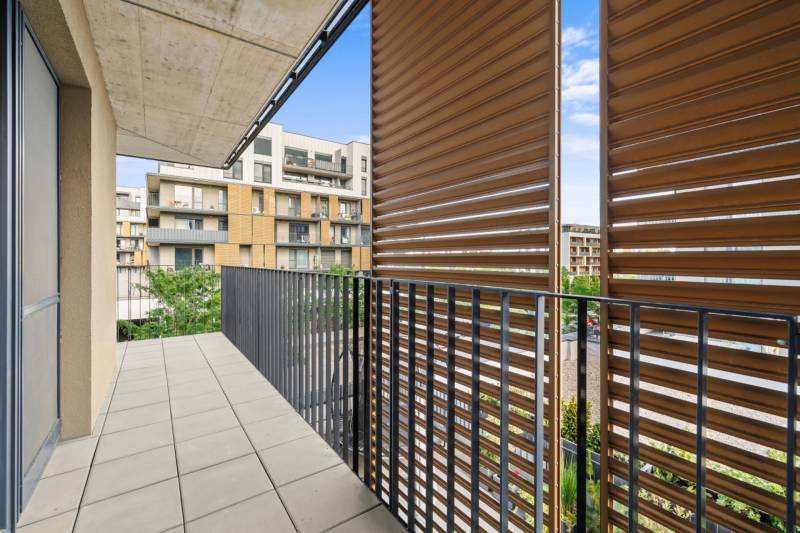 Spacious 4-Room Apartment with Terrace in SLNEČNICE, Bratislava