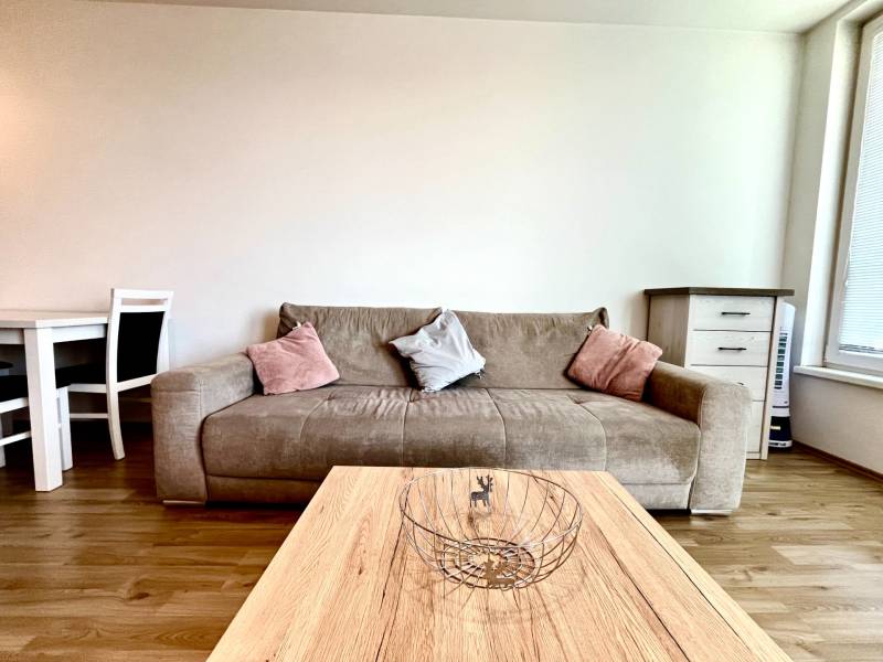 Rent One bedroom apartment, One bedroom apartment, Zuzany Chalupovej, 