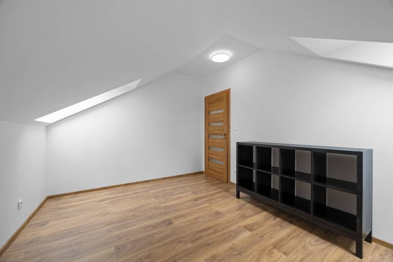 Sale Three bedroom apartment, Three bedroom apartment, Floriánske náme