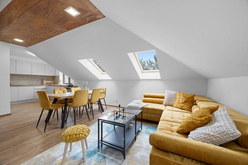Sale Three bedroom apartment, Three bedroom apartment, Floriánske náme