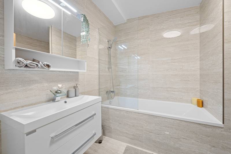 Sale Three bedroom apartment, Three bedroom apartment, Floriánske náme
