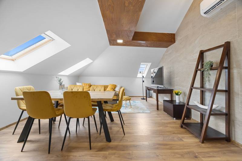 Sale Three bedroom apartment, Three bedroom apartment, Floriánske náme