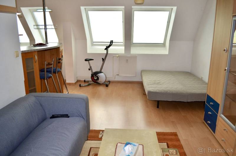 Rent Studio, Studio, Beňovského, Bratislava - Dúbravka, Slovakia