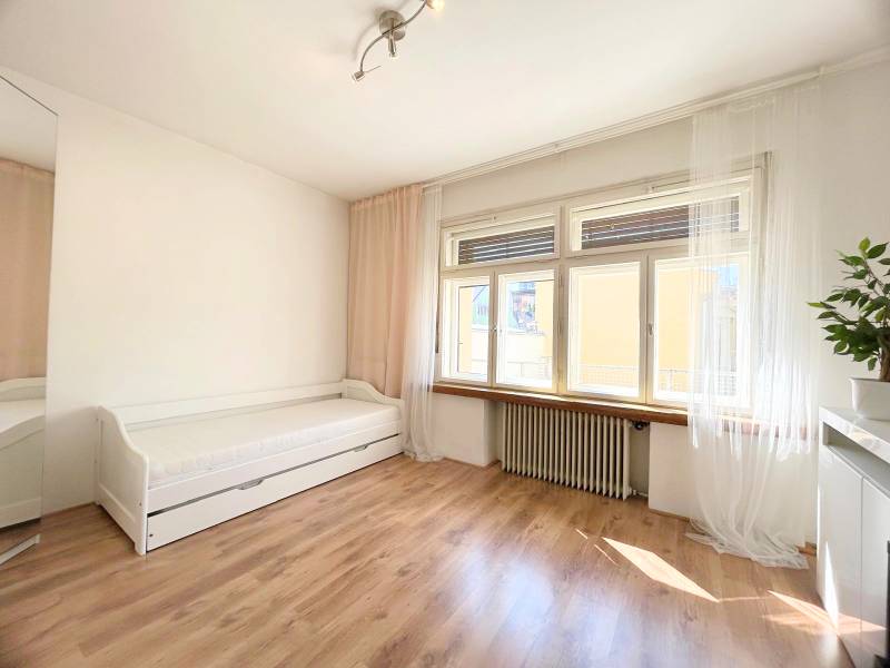 Sale One bedroom apartment, One bedroom apartment, Cintorínska, Bratis