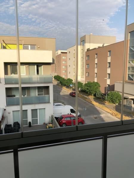 Rent Three bedroom apartment, Three bedroom apartment, Cementárenská, 