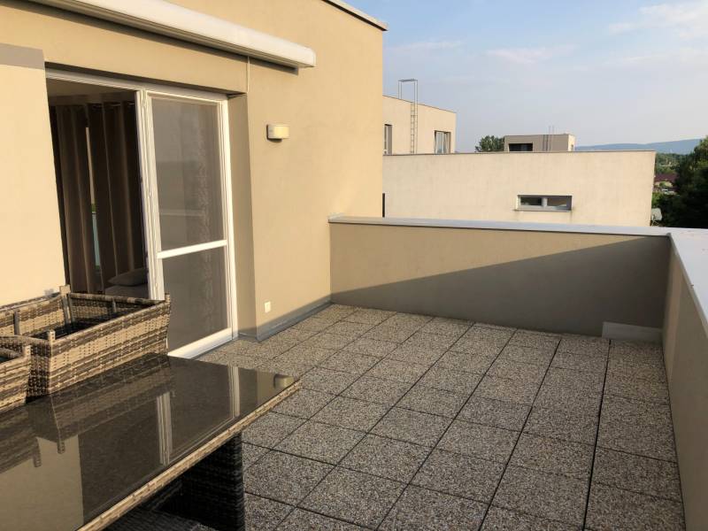 Rent Three bedroom apartment, Three bedroom apartment, Cementárenská, 