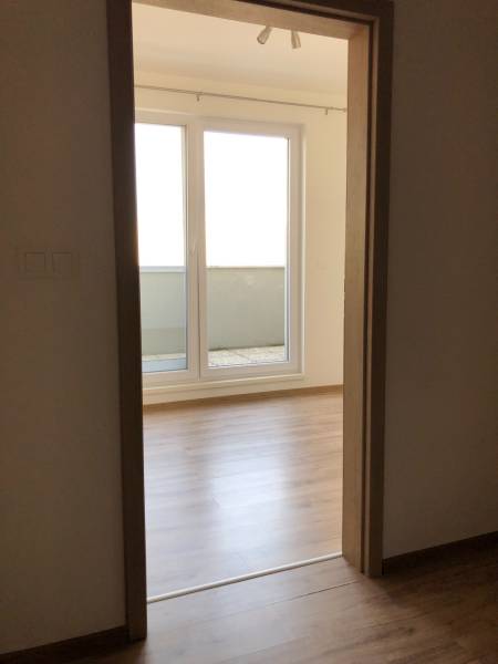 Rent Three bedroom apartment, Three bedroom apartment, Cementárenská, 