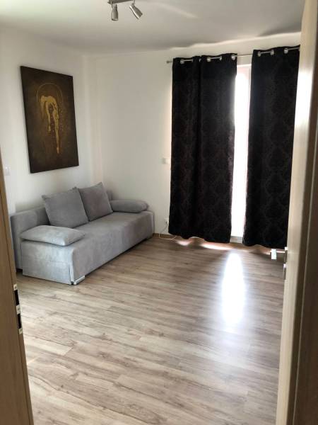 Rent Three bedroom apartment, Three bedroom apartment, Cementárenská, 