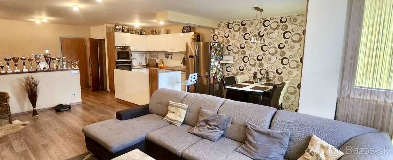 Sale Three bedroom apartment, Three bedroom apartment, Saratovská, Bra