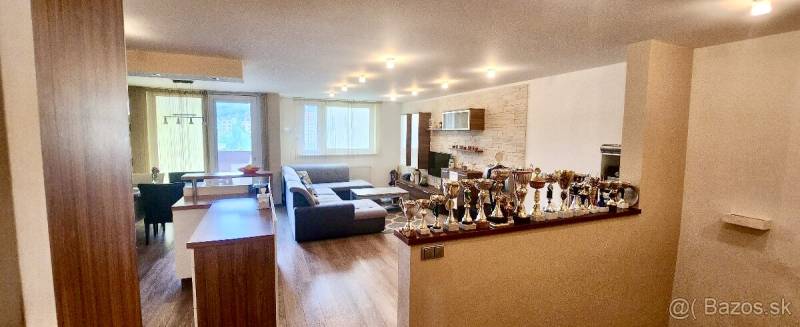 Sale Three bedroom apartment, Three bedroom apartment, Saratovská, Bra