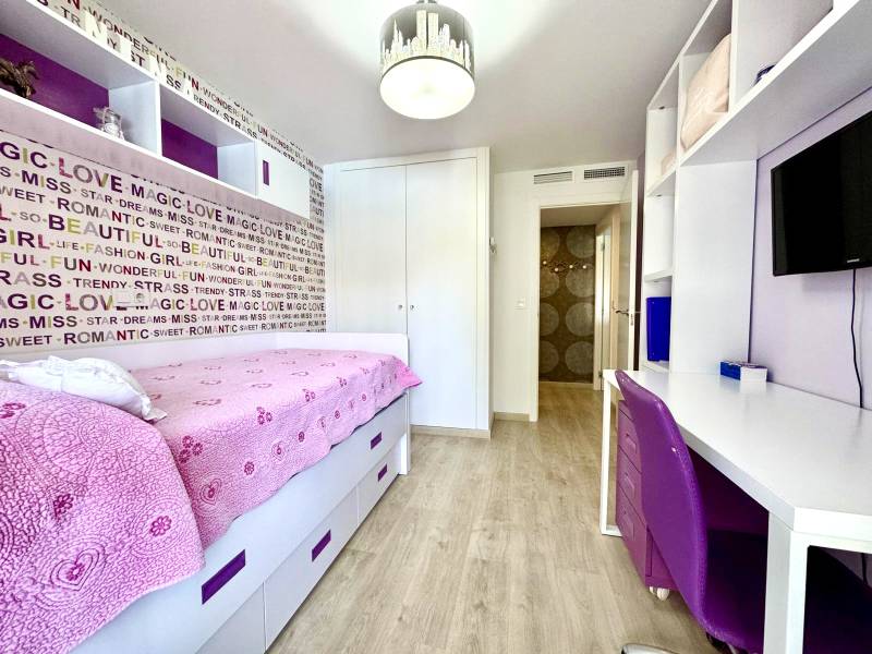 Sale Three bedroom apartment, Three bedroom apartment, Alicante / Alac