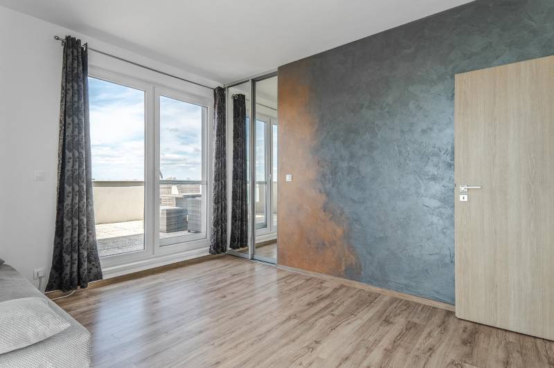 Sale Three bedroom apartment, Three bedroom apartment, Cementárenská, 