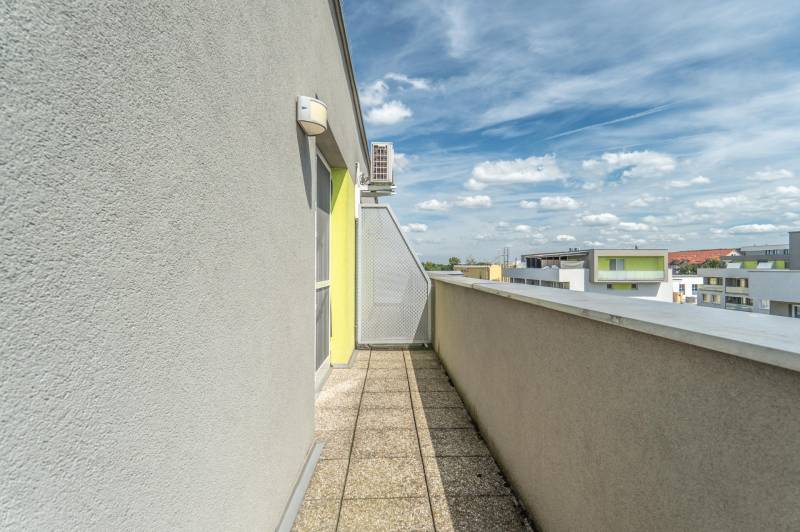 Sale Three bedroom apartment, Three bedroom apartment, Cementárenská, 
