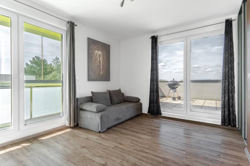 Sale Three bedroom apartment, Three bedroom apartment, Cementárenská, 