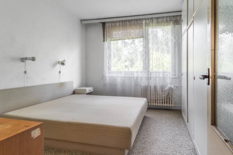 Spacious 4-Room Apartment in Peaceful Bratislava Location