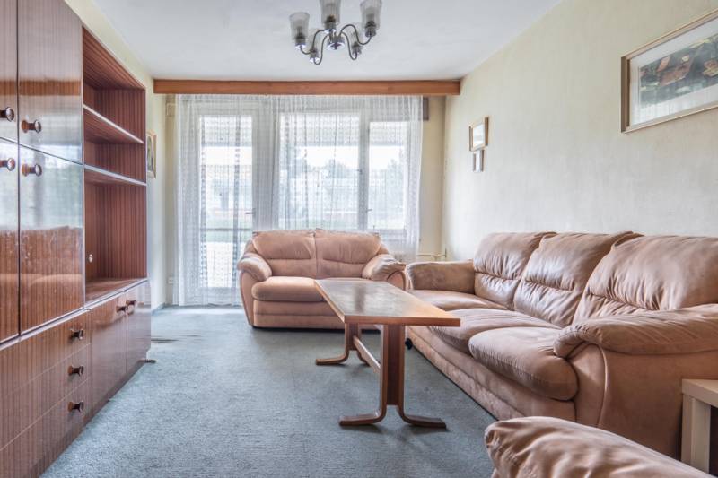 Spacious 4-Room Apartment in Peaceful Bratislava Location
