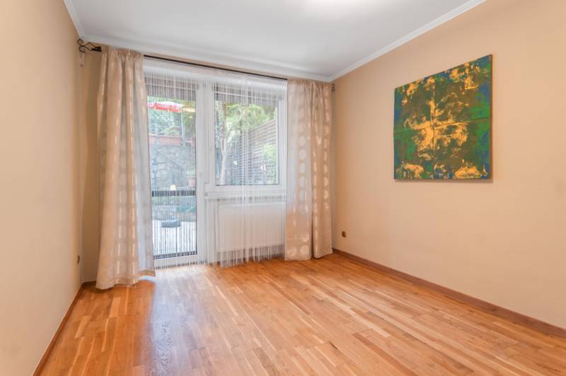 Spacious Family Home with Garden and Sauna in Quiet Bratislava Locatio