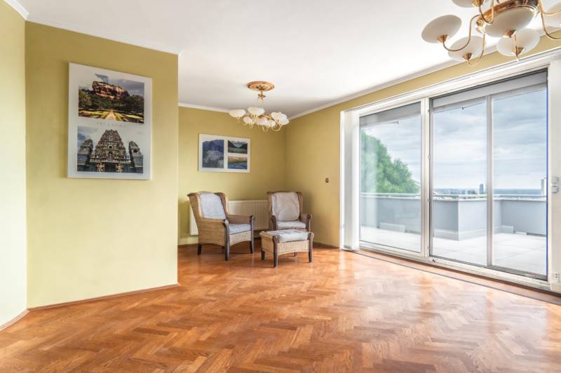 Spacious Family Home with Garden and Sauna in Quiet Bratislava Locatio