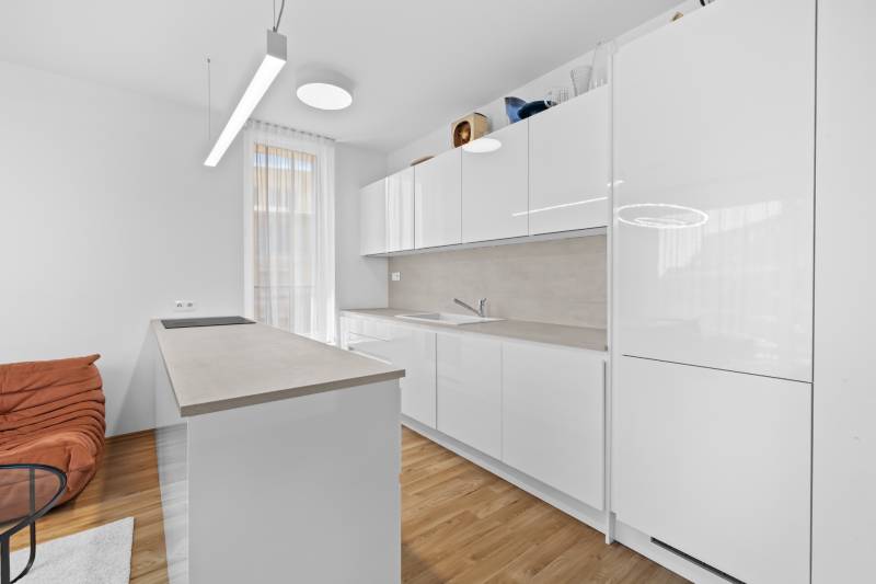 Modern 4-Room Apartment with Terrace in Nový Ružinov, Bratislava