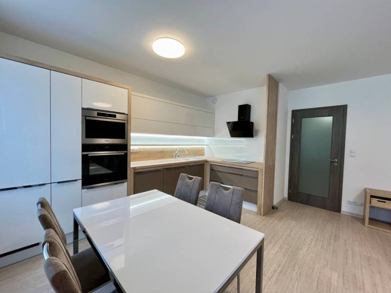 Rent One bedroom apartment, One bedroom apartment, Jégého, Bratislava 