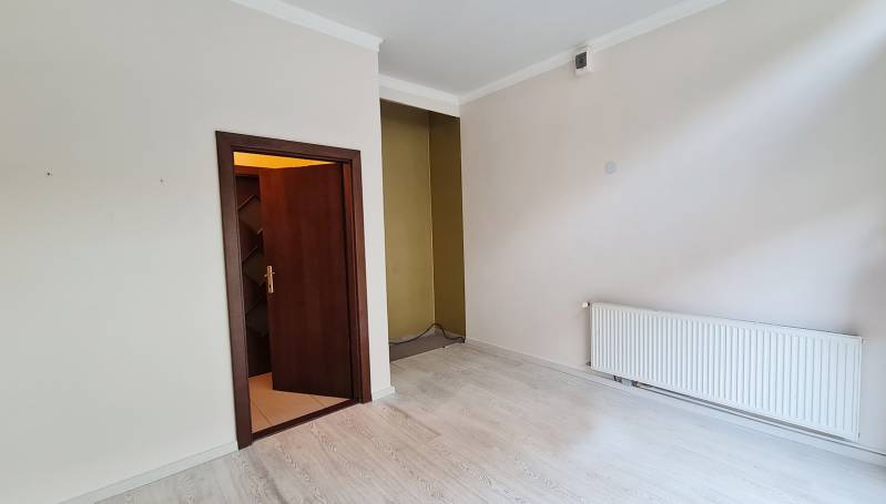 Rent Commercial premises, Commercial premises, Karpatské námestie, Bra