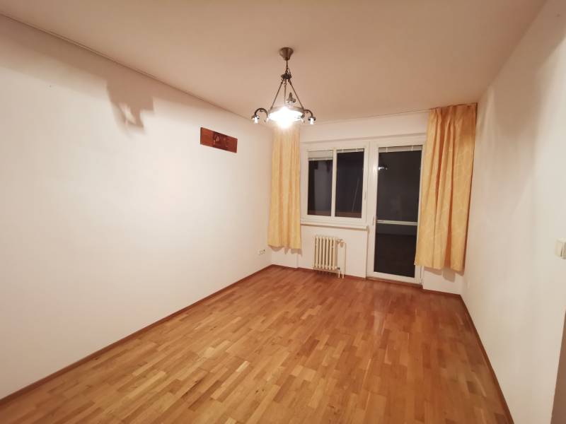 Rent Three bedroom apartment, Three bedroom apartment, Priekopnícka, B