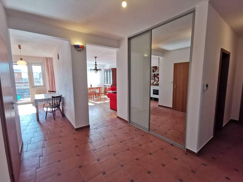 Rent Three bedroom apartment, Three bedroom apartment, Priekopnícka, B