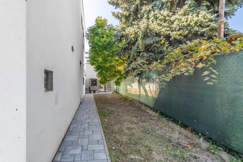 Sale Family house, Family house, Kľukatá, Bratislava - Ružinov, Slovak