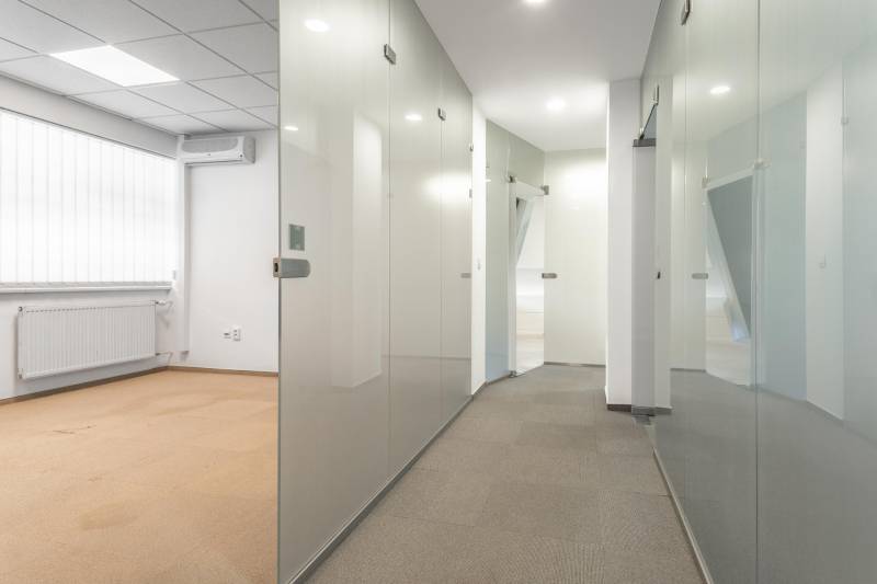 Rent Offices, Offices, Námestie Martina Benku, Bratislava - Staré Mest