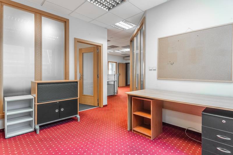 Rent Offices, Offices, Námestie Martina Benku, Bratislava - Staré Mest