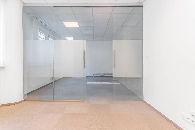 Rent Offices, Offices, Námestie Martina Benku, Bratislava - Staré Mest