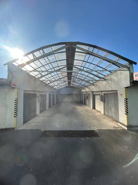 Rent Garage, Garage, Púpavová, Bratislava - Karlova Ves, Slovakia