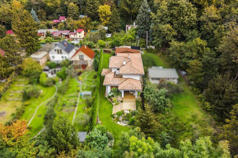 Modern Family Home with Nature at Your Doorstep in Bratislava