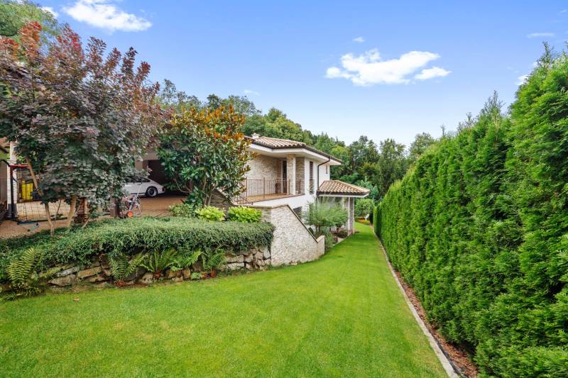 Modern Family Home with Nature at Your Doorstep in Bratislava