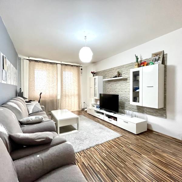 Rent Two bedroom apartment, Two bedroom apartment, Námestí Hraničiarov